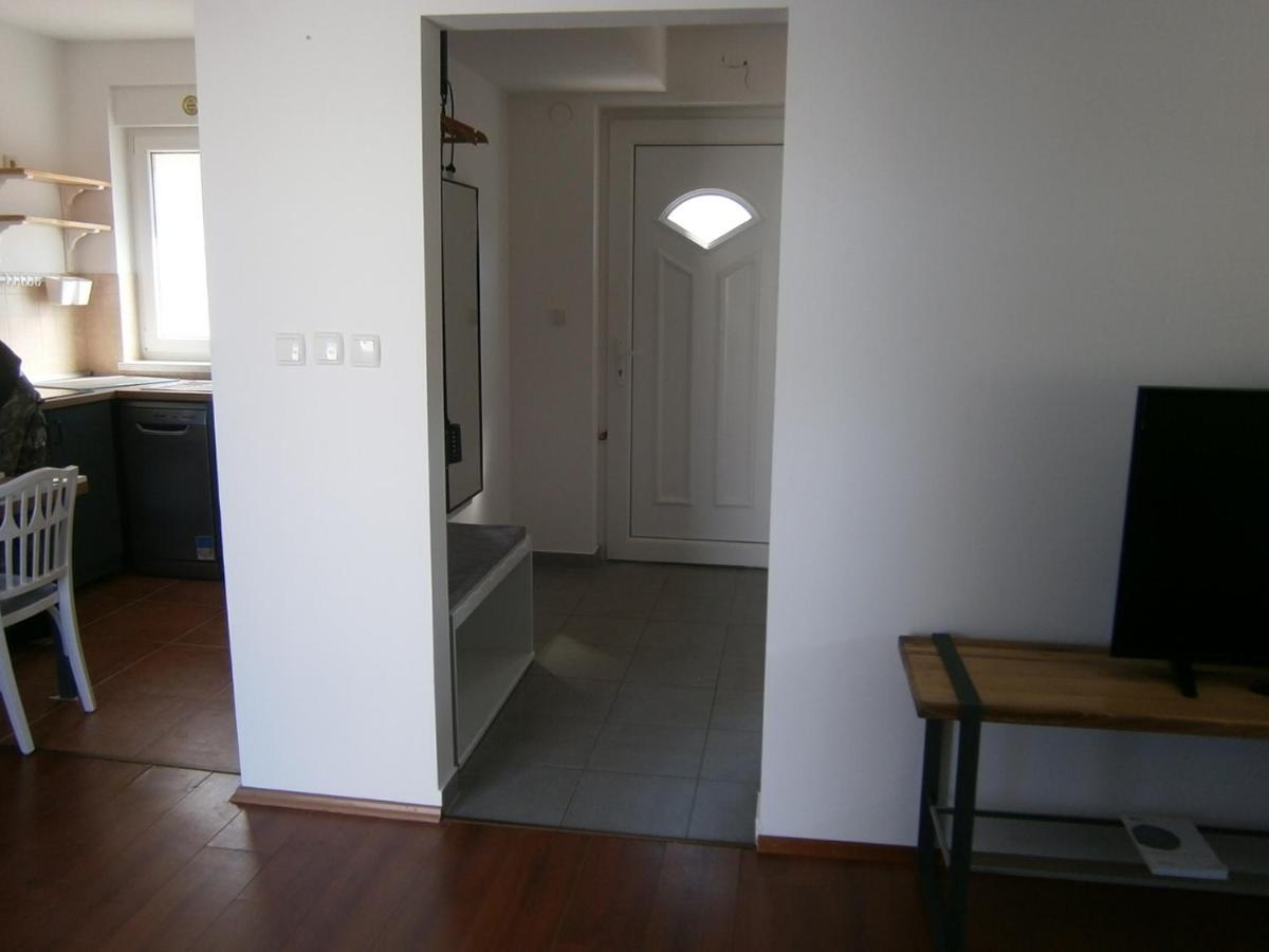 Zobic Family Apartments 拉布 外观 照片