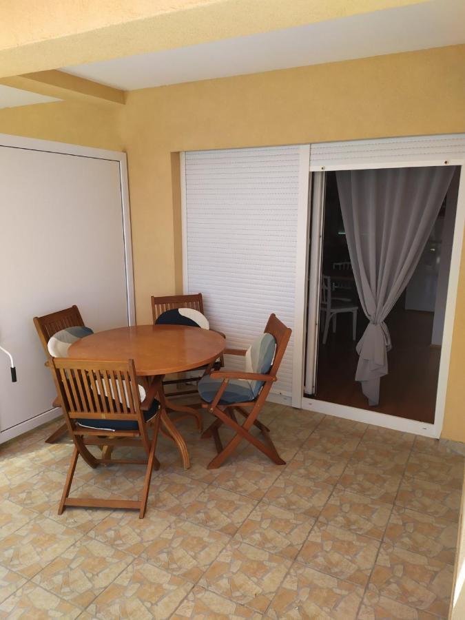 Zobic Family Apartments 拉布 外观 照片