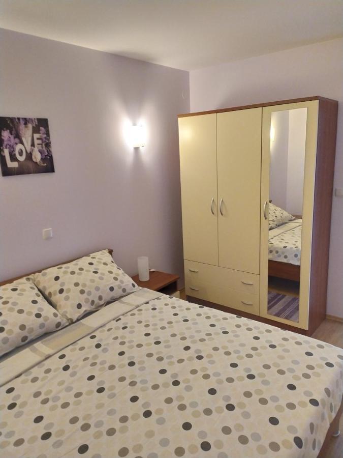 Zobic Family Apartments 拉布 外观 照片