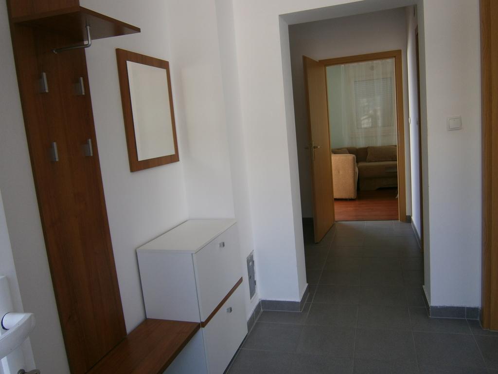 Zobic Family Apartments 拉布 外观 照片